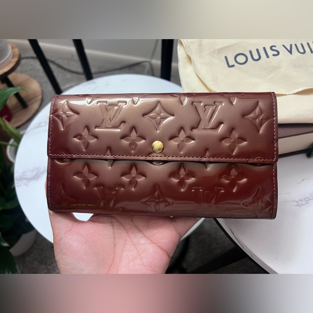 SOLD‼️LV Vernis Sarah Wallet in Amarante Burgundy (Full Set, Preloved) - Picture 14 of 15